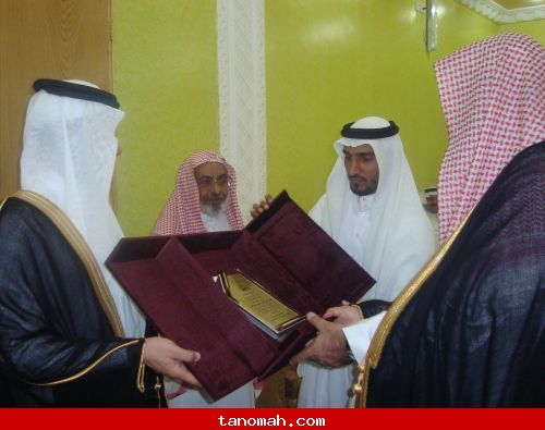 تكريم قاضي محكمة المجاردة الشيخ خالد الجاسر 