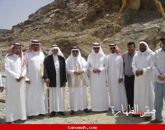 محافظ النماص يتفقد مشروع سد وادي ترج وبدوة - صقر الظهارة