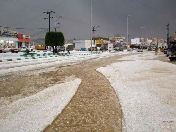 صور مراحل المطر والبرد بالنماص يوم الاثنين 20/4/1431هـ (عدسة العمدة)