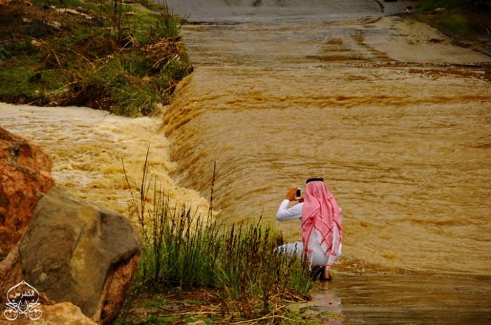 صور احترافية لأمطار تنومة يوم الجمعة 6/6/1433هـ بعدسة المصور الفوتوغرافي الأستاذ : أحمد الخشرمي