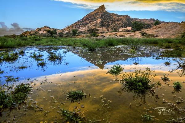 منظر لجبل "عيسى" غرب تنومة تصوير عبدالله الشهري