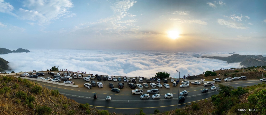 فوق الغيم... تصوير حسين ال فايع