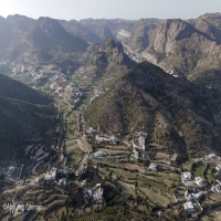 وادي قنطان في محافظة #تنومة. يشتهر الوادي بمناظره الطبيعية الخلابة وسلاسل الجبال المحيطة به من ثلاث جهات.