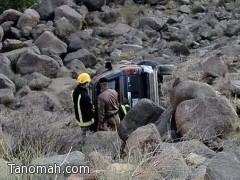 سقوط سيارة  في وادي بعقبة سنان ونجاة ركابها