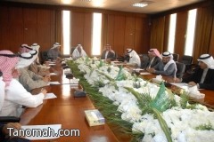 المجلس المحلي في النماص يناقش مدير الطرق والنقل حول تعثر المشاريع في المحافظة