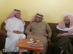 عبدالله بن سعد يلتقي زملائه في مكتب التربية والتعليم بتنومة