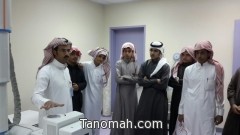 طلاب ثانوية الملك فهد يزورون مستشفى تنومة العام