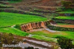 هطول أمطار غزيره  الى متوسطه على قرى بللحمر