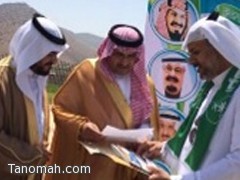 بن حموض يرعى احتفالات مدارس مكتب بني عمرو باليوم الوطني