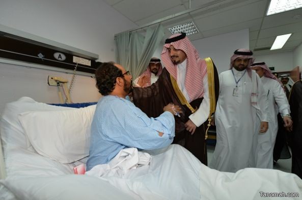 فيصل بن خالد يزورالمصابين من رجال الأمن في مستشفى عسير المركزي