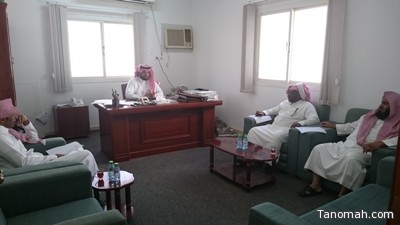 ( الرقيب اللغوي ) في لقاء اللغة العربية بمكتب تعليم بني عمرو