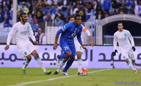 الأهلي يكسب الهلال بهدفين