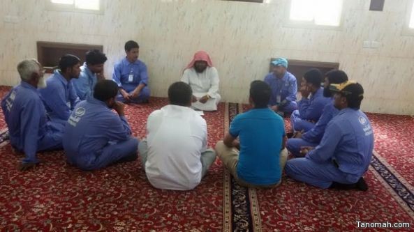 مكتب توعية الجاليات بمحافظة الخميس يقيم معرض ومحاضرات بمستشفى الخميس العام