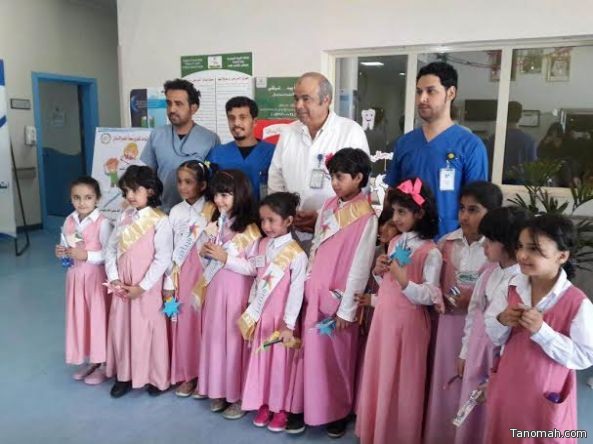 ( الأسنان صحة وجمال ) بمركز الأمير سلطان بالنماص بحضور الصحة المدرسية