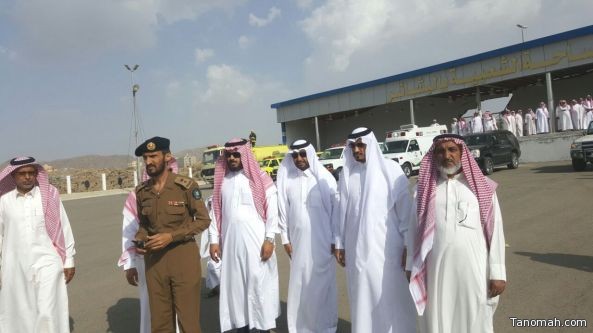 رئيس مركز البشائر ومسؤولين ومواطنين يستقبلون الشهيد الحلافي عصر اليوم الاثنين