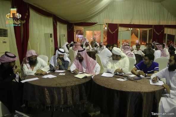 انطلاق دورة الخط العربي في خيمة أبها السياحية الدعوية في يومها الثاني عشر