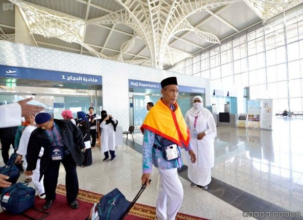 مطار الأمير محمد بن عبدالعزيز الدولي بالمدينة المنورة يستقبل 907 رحلات حج
