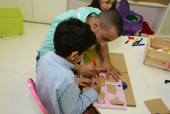 مشرفة ركن "بداية حكاية": برامج إثرائية تنمي المهارات الإبداعية في جناح الطفل