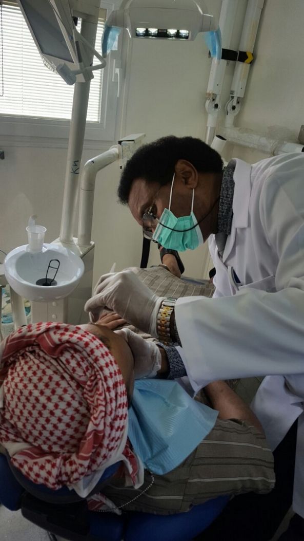 كلية طب الأسنان تقدم الخدمات العلاجية لنزلاء ونزيلات سجن #أبها