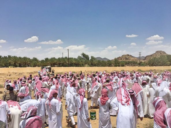 أهالي مركز تبالة في بيشة يشيعون شهيد الواجب العريف عبيد الشمراني