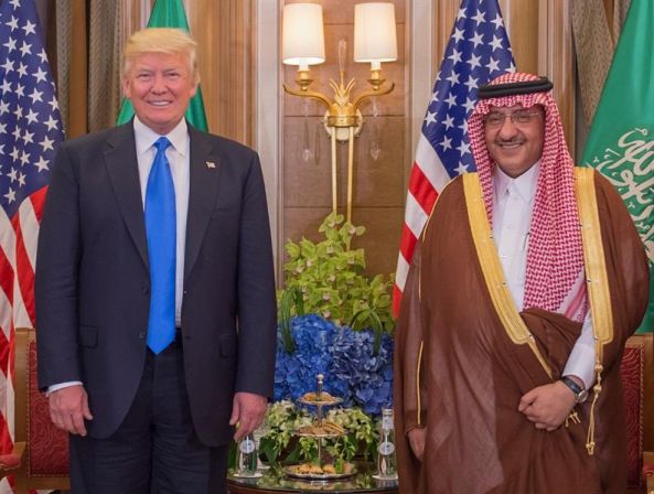 خلال لقائه مع الأمير محمد بن نايف.. ترامب يصف لقاءه بخادم الحرمين بأنه "شيء عظيم"