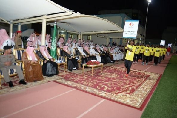 الأمير منصور بن مقرن يدشن 57 برنامجا صيفيا بتعليم عسير