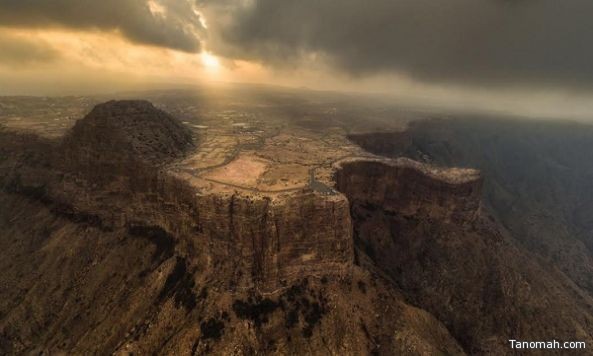 الحبلة.. الصعود إلى قمم الجبال متعة وأحلام بهية