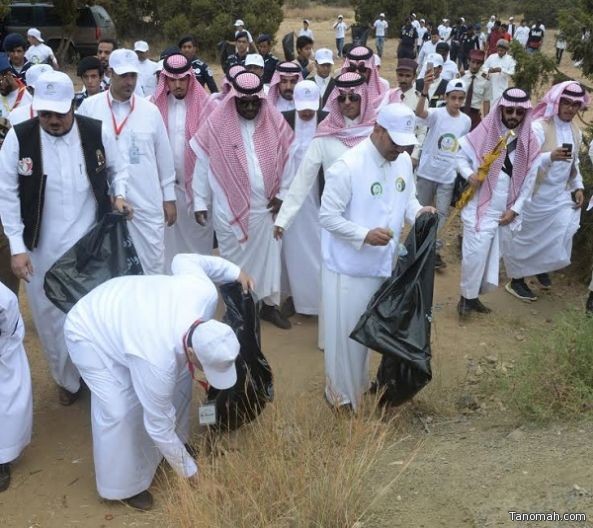 الأمير منصور بن مقرن يدشن حملة " النظافة دين وخلق