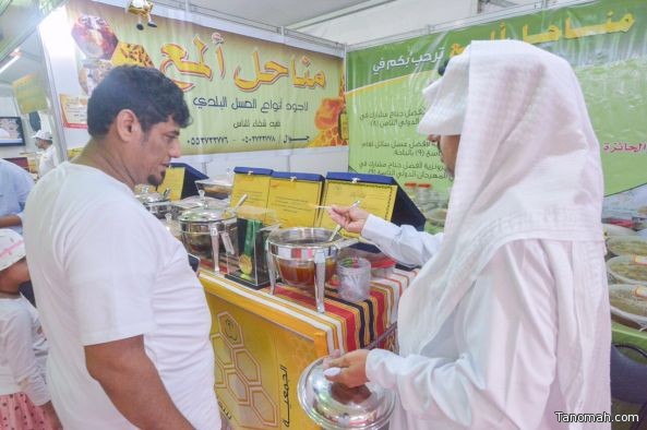 مبيعات مهرجان العسل ب "أبها يجمعنا" تتجاوز ٣٠٠ ألف