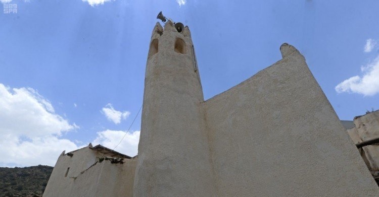 470 مسجدًا تاريخيًا في عسير تحتفظ بطرازها المعماري القديم