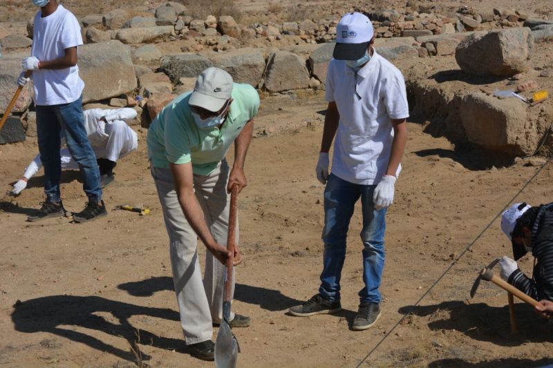 العمرة يشارك ٣٠ طالبا من  جامعة الملك خالد التنقيب بموقع جُرش الأثري