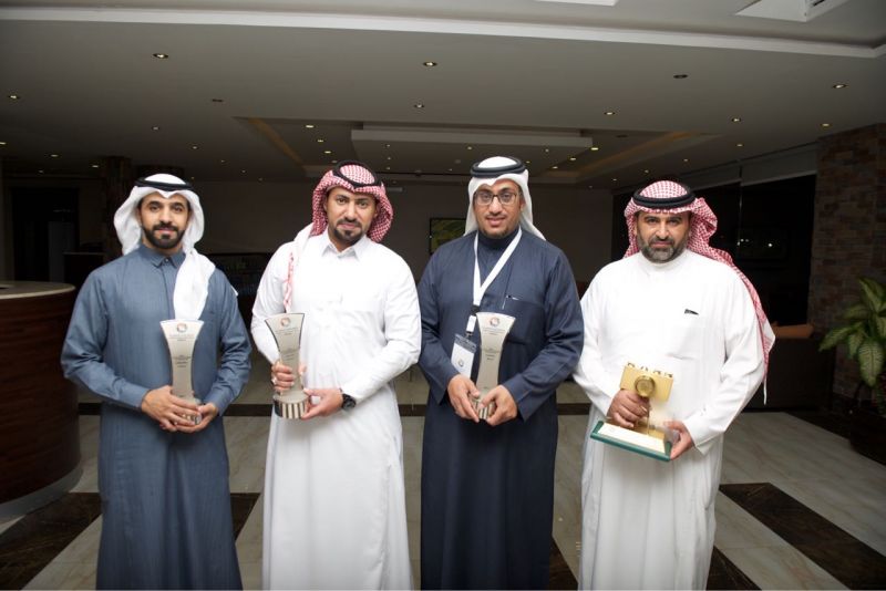 آل شجاع نعتز ونفتخر بفوز ٤ من أعضاء نادي عسير الفوتوغرافي في مسابقة ألوان السعودية 2017 م