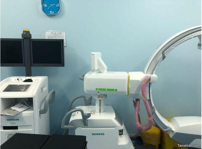 دعم مستشفى رجال ألمع بأجهزة ومعدات طبية حديثة