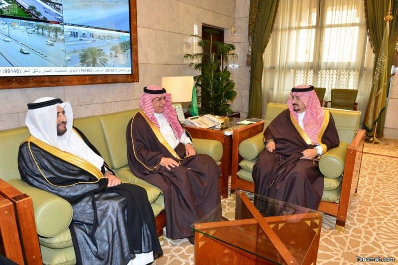 الأمير فيصل بن بندر يستقبل وزير الخدمة المدنية