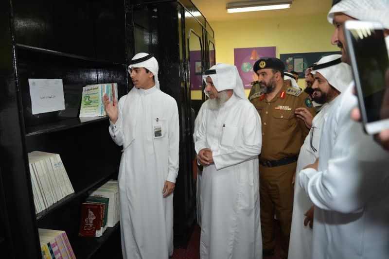 افتتاح مركز للبحوث العلمية بثانوية الملك عبد العزيز بالنماص‬