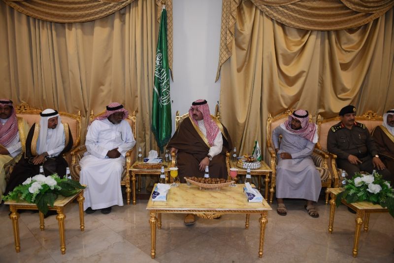 نائب أمير منطقة عسير ينقل تعازي القيادة لأسرةالشهداء بعدد من محافظات المنطقة