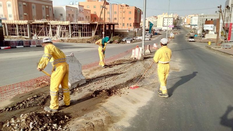 أمانة عسير ترفع 247 متر مكعب من مخلفات الأمطار والسيول بأبها