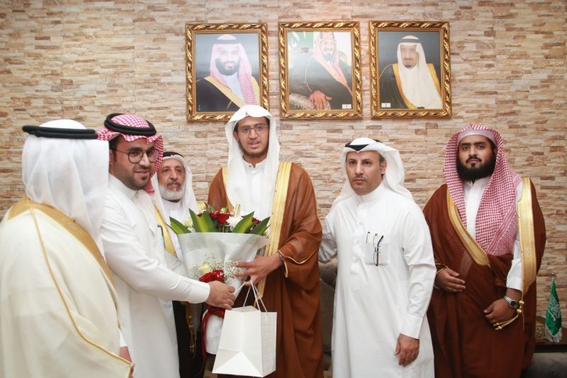 إدارة مطار أبها تحتفي بالفائز بالمركز الأول في المسابقة الدولية لحفظ القرآن الكريم