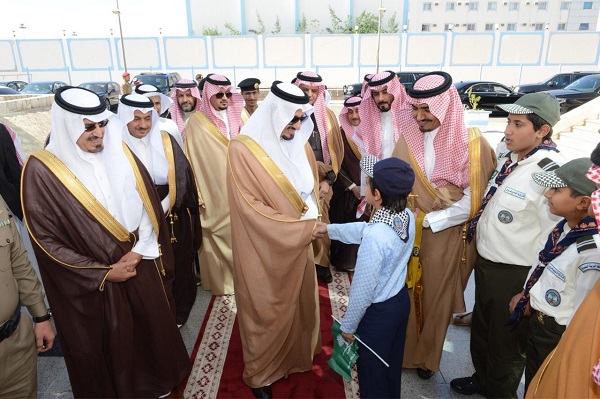 الأمير فيصل بن خالد : الطلاب والطالبات  هم الاستثمار الحقيقي للوطن