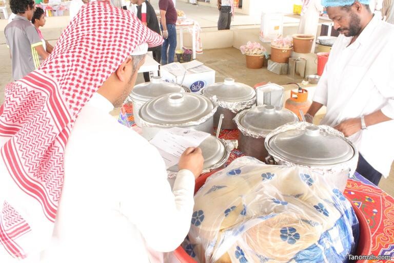 بلدية بارق تقوم بجولة رقابية على البسطات الرمضانية ببارق و المنظر