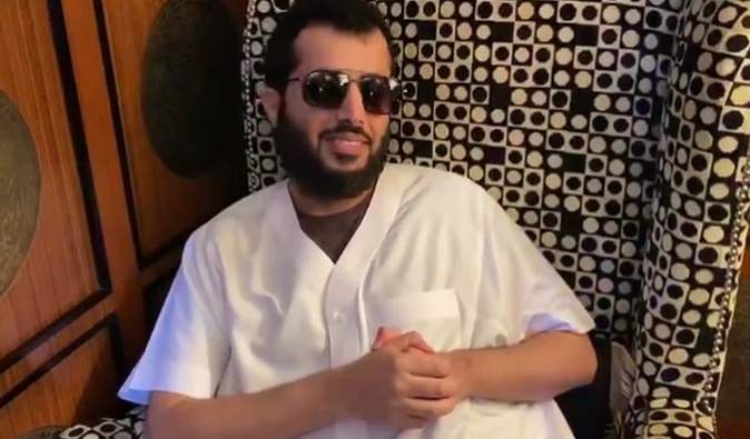 بالفيديو:#تركي_آل_الشيخ  أحسن الله عزاكم فيني والتعازي بعد #موسم_الرياض
