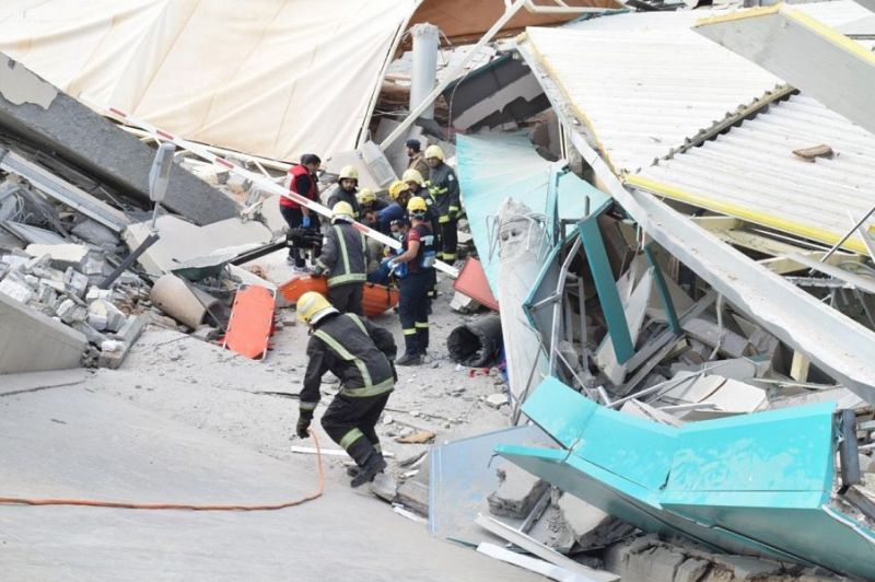 وفاة مواطن ومقيم في حادث انهيار سقف بـ #جامعة_المعرفة