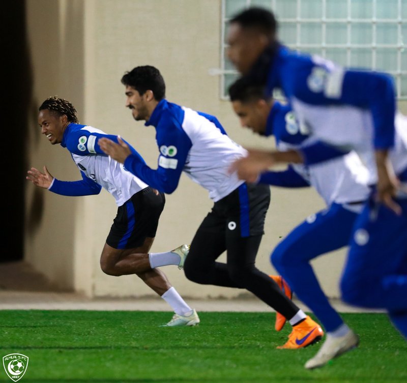 الهلال يستضيف العدالة وعينه على مربع الكبار