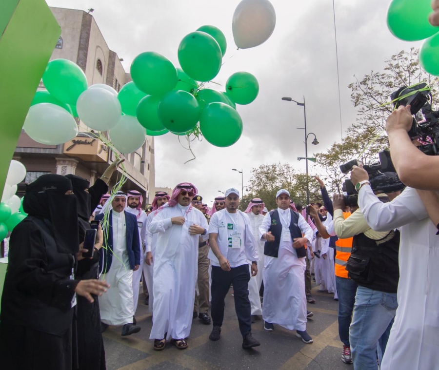 الأمير تركي بن طلال يدشن الحملة الوطنية للمشي بالمنطقة