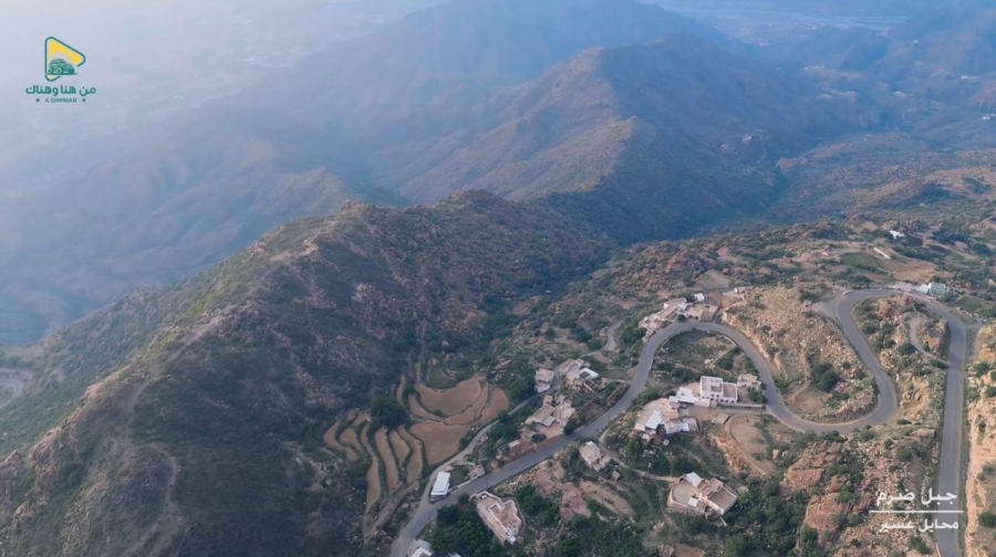 جبل ضرم في تهامة بلسمر