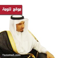 محافظ المجاردة يتفقد المركز الانتخابي ويقيد اسمه