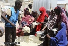 انطلاق أولى رحلات الجسر الجوي لنقل المساعدات العينية إلى الصومال 