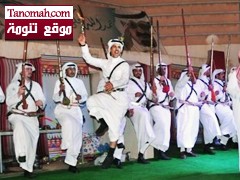 فرقة السروات للفنون الشعبية على مسرح قرية عسير  في جنادرية 27