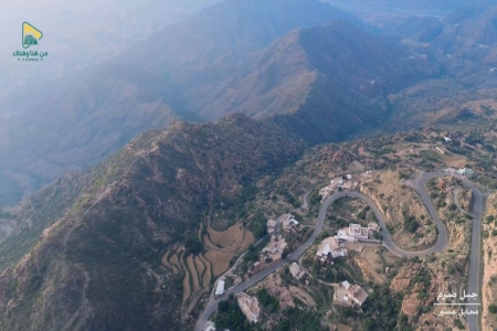 جبل ضرم في تهامة بلسمر