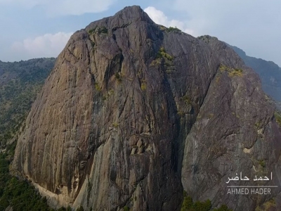 جبل غلامة بمحافظة #تنومة الجبل العجيب الذي رويت حوله القصص والأساطير